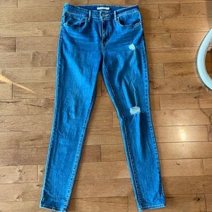 Levi’s 721 High Rise Jeans